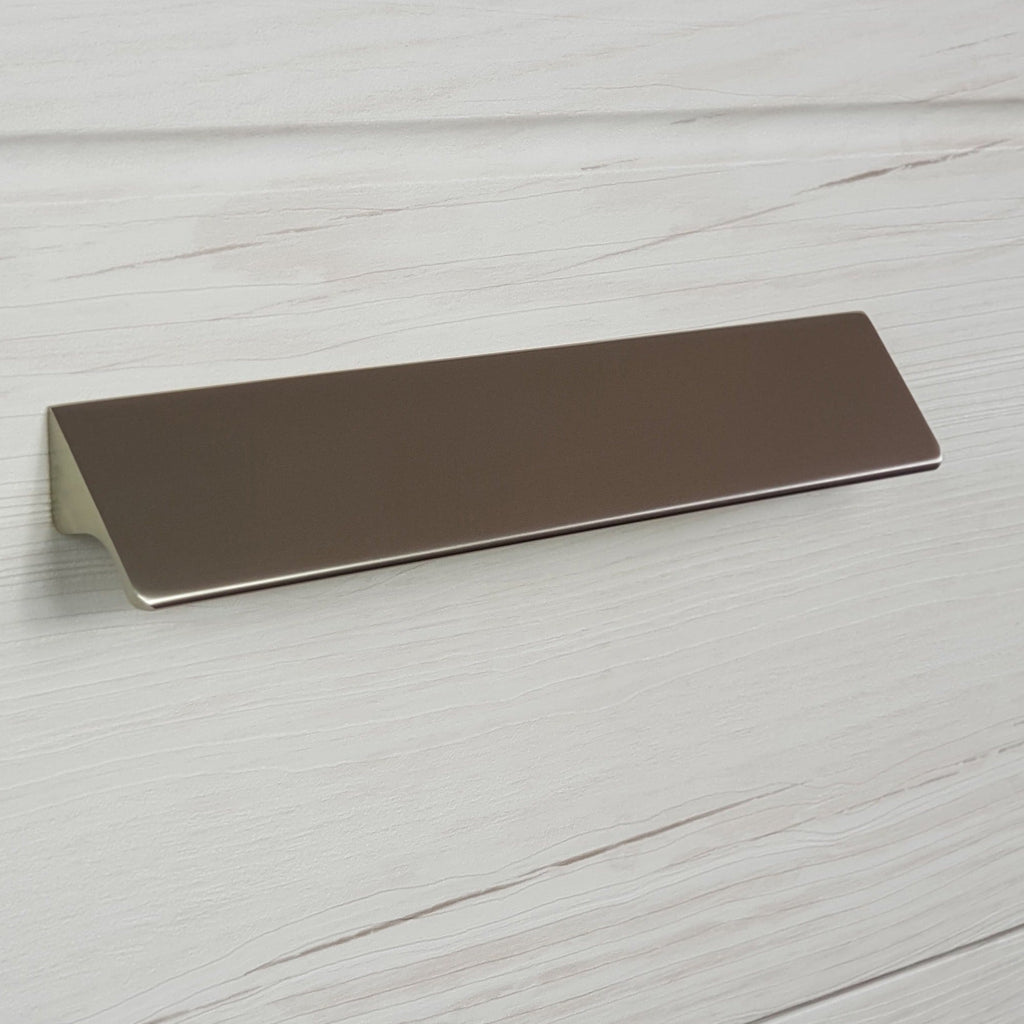 M4TEC Chrome Bar Pull Handle – Door, Drawer & Cupboard (VE8 Dalry Series, Multiple Sizes)