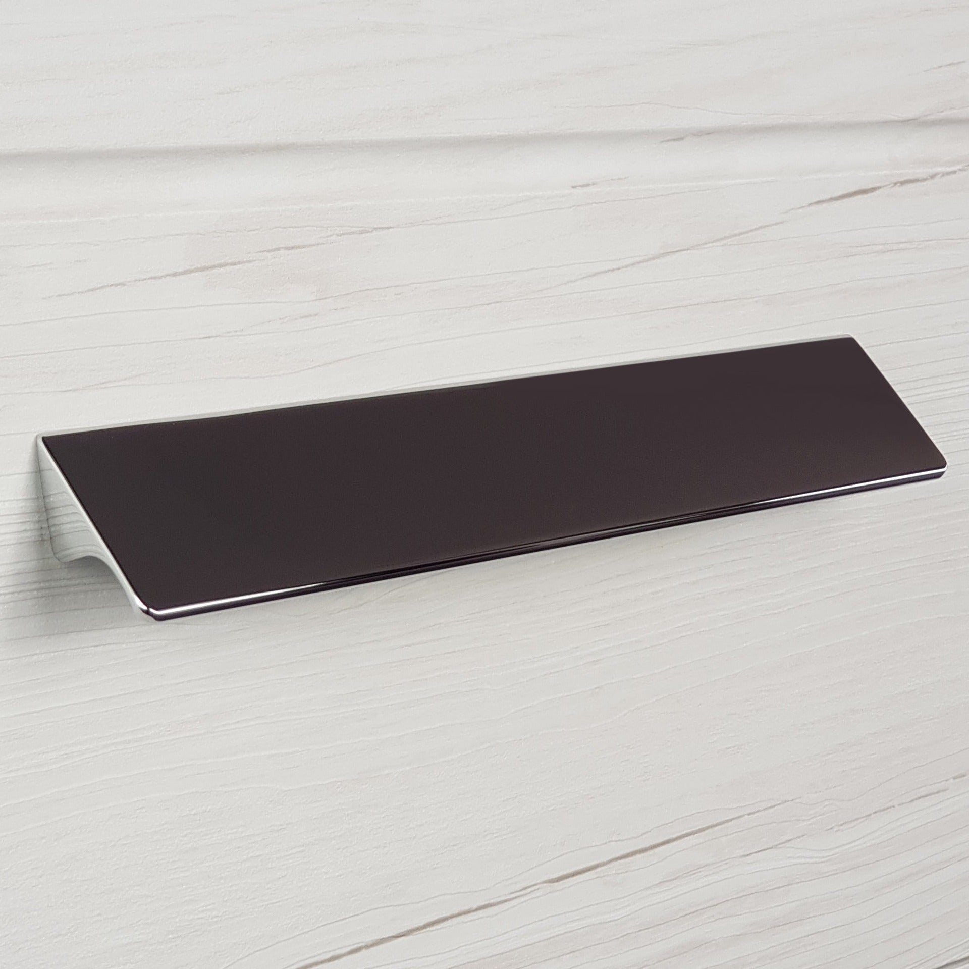 M4TEC Polished Chrome Bar Pull Handle – Door, Drawer & Cupboard (VE8 Dalry Series, Multiple Sizes)