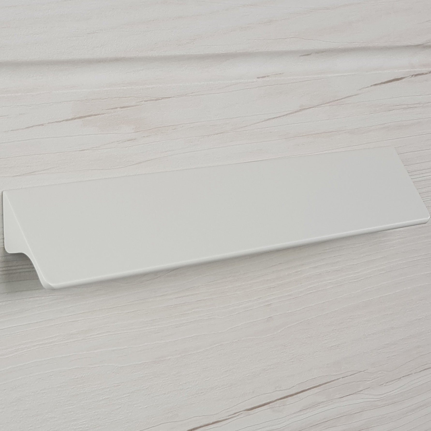 M4TEC White Bar Pull Handle – Door, Drawer & Cupboard (VE8 Dalry Series, Multiple Sizes)